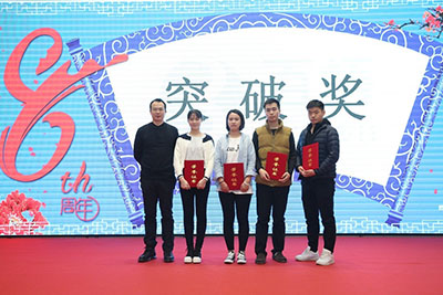 1603101759176084386.jpg 2017011618250003.jpg