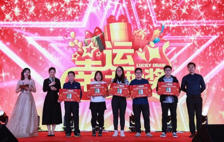 1603172597970029952.jpg 2020010614110003.jpg